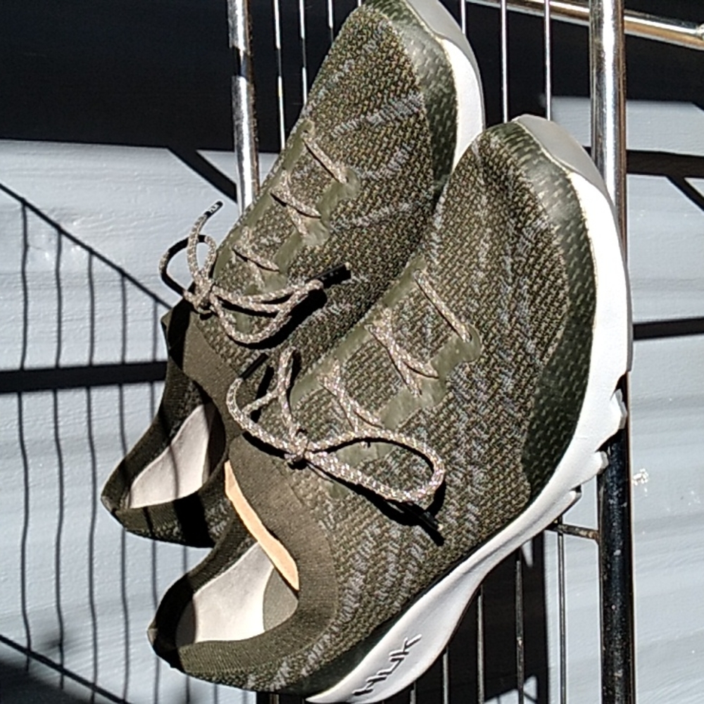 Mens Huk Makara Athletic Fishing Shoes Sz 10 Green